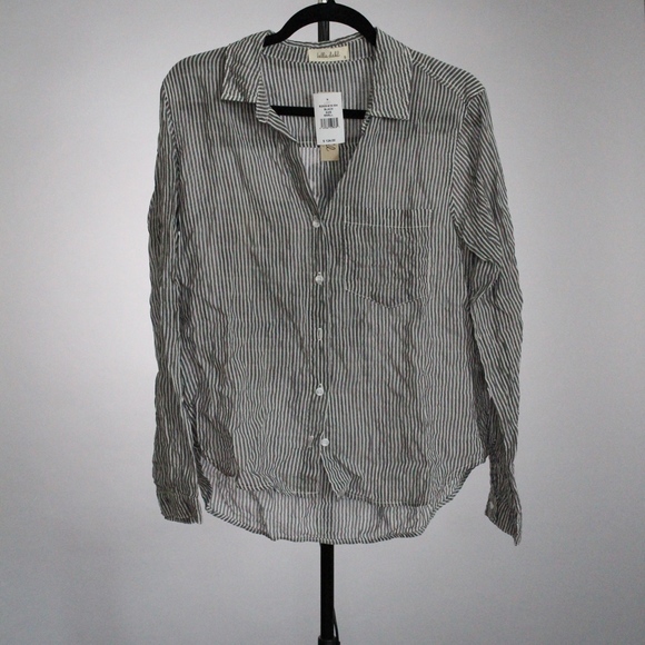 BELLA DAHL Grey&White Striped Pocket Button Down - Picture 2 of 4